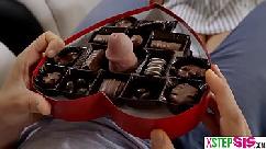 Eliza a primit o pula cadou și a rămas surprinsa